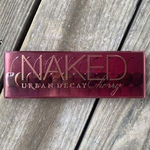 Urban Decay Naked Cherry Eyeshadow Palette